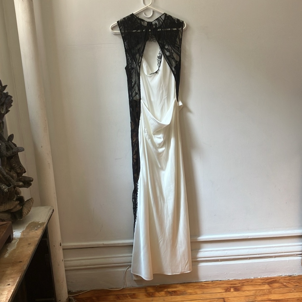 Simkhai white satin evening dress with black lace trim size 10 - Picture 4 of 6